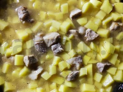 Troškinta bulvė su kalakutų blauzda Žingsnis 4