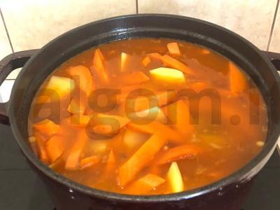 Daržovių troškinys su mėsa Žingsnis 4