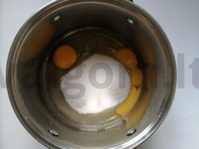 Klasikinis tortas „Medovik“ Žingsnis 1