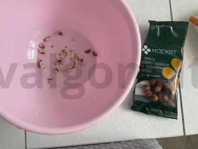 Keksiukas su riešutais ir razinomis Žingsnis 1