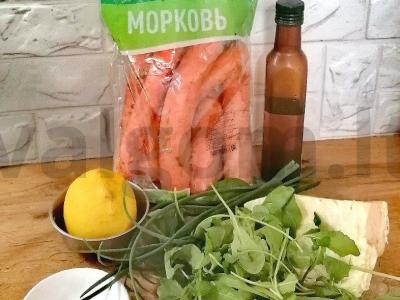 Kopūstų salotas su morkomis ir rukola Žingsnis 1