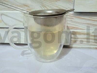 Oro varškės desertas su želatina, riešutais ir šokoladu Žingsnis 3