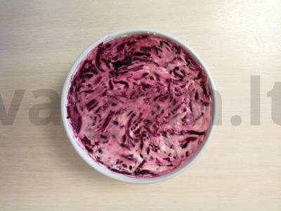 Salotas „Dviguba silke po kailiu“ pagrindine nuotrauka