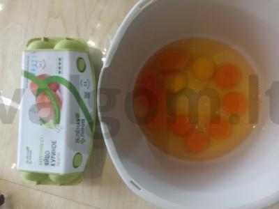 Obuolių šarlotė su bulvių krakmolu Žingsnis 1