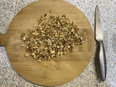 Desertas „Šokoladinis-riešutų dešrelė“ Žingsnis 2