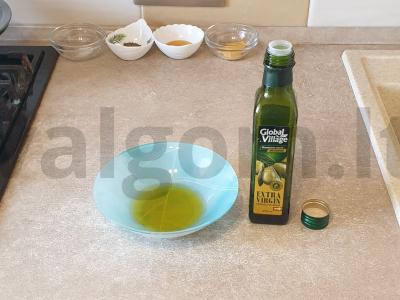 Aromatingas citrusinis padažas salotoms Žingsnis 1