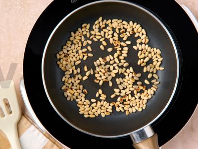 Miško salotos su marinuotais grybais Žingsnis 2