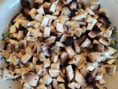 Cicerų paštetas su pievagrybiais Žingsnis 1