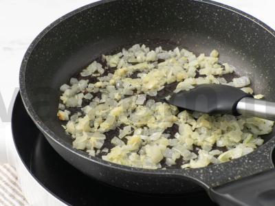 Lentynų karis Žingsnis 2