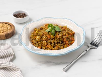 Lentynų karis pagrindine nuotrauka