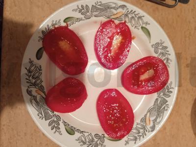 Pomidorų užkandis su kiaušiniu Žingsnis 1