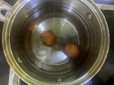 Vaikiški avižiniai sausainiai su kokosu, anakardžiais ir kiaušinio tryniu Žingsnis 1