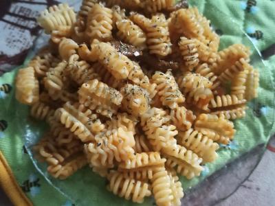 Pasta su grybų karriu pagrindine nuotrauka