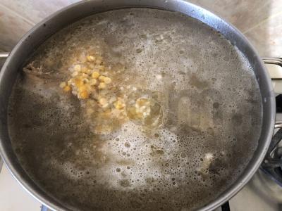 Žirnių sriuba su vištiena ir jautiena Žingsnis 5