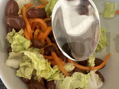 Vitaminų salotas su riešutų aliejumi Žingsnis 6