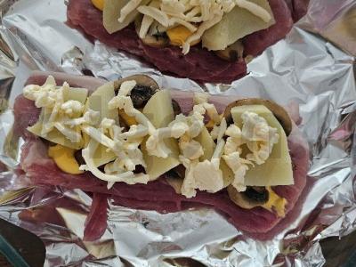 Keptas mėsa su grybais ir maasdamo sūriu Žingsnis 7