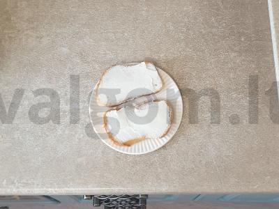 Brusketa su salotų lapais ir krevetėmis Žingsnis 3