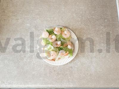 Brusketa su salotų lapais ir krevetėmis Žingsnis 4