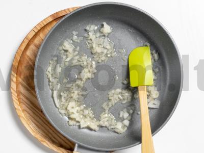 Sultinga troškinta kopūstai su kiauliena Žingsnis 7