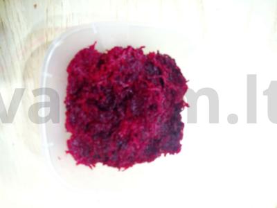 Silkė po kailiu su daržovėmis ir žaliu svogūnu Žingsnis 4