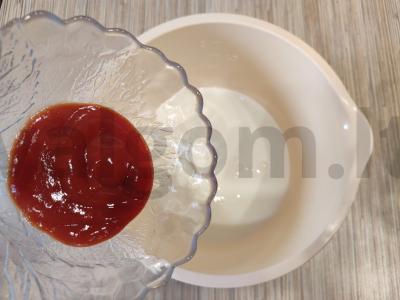 Keptos vištienos blauzdelės kefyro marinate Žingsnis 2