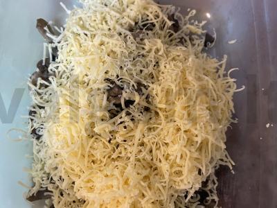 Salotos su pupelėmis, kiaušiniais, grybais ir sūriu Žingsnis 3