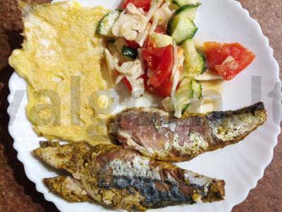 Kopūstų ir kiaušinių apkepas oro grilyje pagrindine nuotrauka