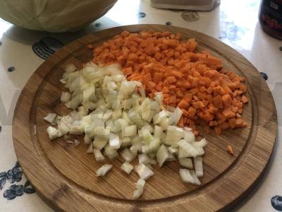 Kuskusas su troškinta kopūstais Žingsnis 1