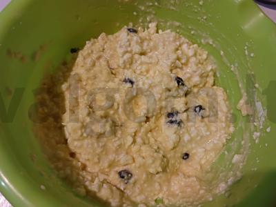 Sūrio blynai su razinom per 30 minučių Žingsnis 3