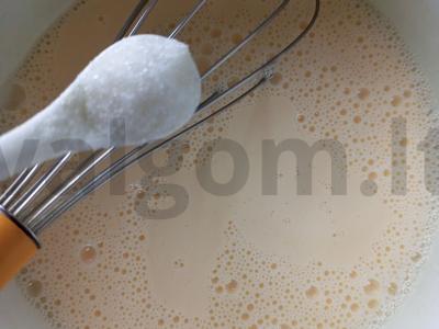 Švelnūs blynai su pienu Žingsnis 4