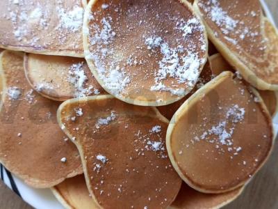 Švelnūs blynai su pienu pagrindine nuotrauka