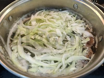 Borsčas su kiauliena ir daržovėmis pietums Žingsnis 6