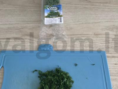 Kiaušiniai su pomidorais Žingsnis 5