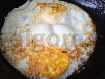 Kiaušinienė su Briuselio kopūstais, žaliąja pupelių ir vyšniniais pomidorais Žingsnis 5