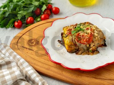 Vegetariška musaka pagrindine nuotrauka