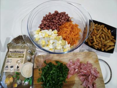 Pupelių ir korėjietiškų morkų salotas Žingsnis 2