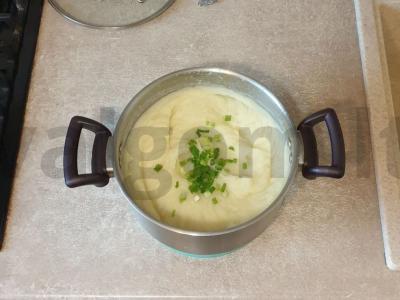 Bulvių košė su žaliu svogūnu ir prieskoniais Žingsnis 7