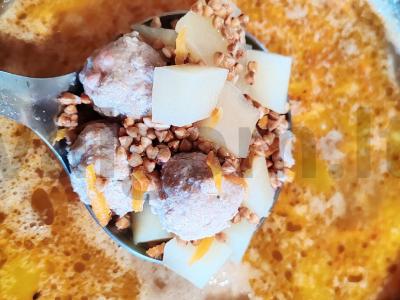 Grikių sriuba su meatballs Žingsnis 5