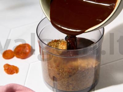 Saulėgrąžų tortas Žingsnis 4