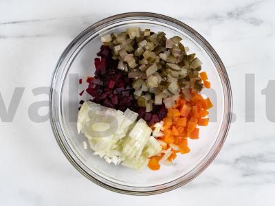 Vinegretas be bulvių Žingsnis 4