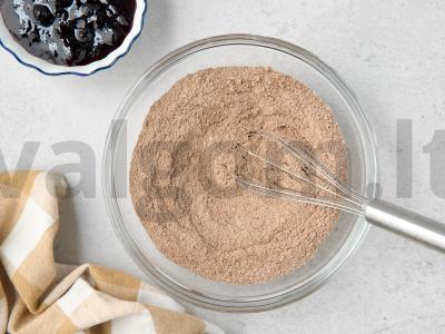 Vegetariškas pyragas su uogiene Žingsnis 1