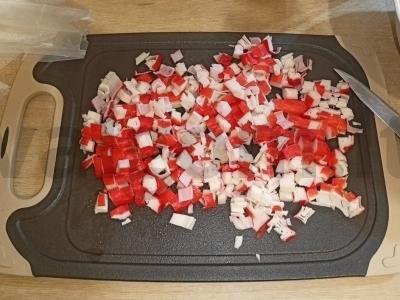 Salotas „Krabų“ su jūros kopūstais ir majonezu Žingsnis 2