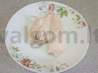 Okroška su virta vištienos krūtinėlė ant duonos kvašo Žingsnis 3