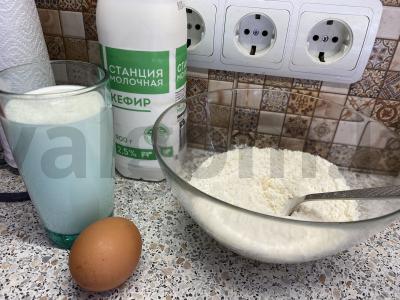 Greitas pyragas su kopūstais ir žuvimi Žingsnis 3