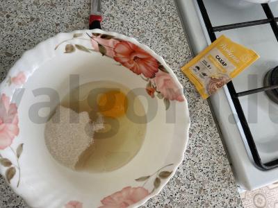 Vafliai su citrinos sultimis ir vaniliniu cukrumi Žingsnis 1