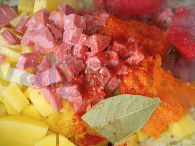 Daržovių „Selianka“ su dešra Žingsnis 10