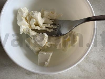 Sumuštinis su sūrio įdaru, krevetėmis ir petražolėmis Žingsnis 1