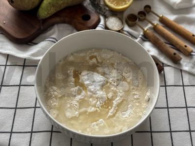 Galetė su prieskonine kriauše ir ledais Žingsnis 1