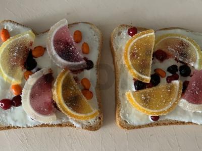 Šilti saldūs sumuštiniai su uogomis ir džemu Žingsnis 4