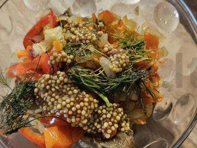 Salotas su keptomis daržovėmis ir marinuotais baklažanais Žingsnis 5